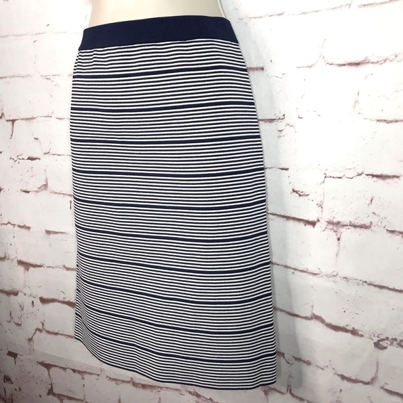 ROMEO + JULIET COUTURE Knit Navy & White Horizontal Stripes Pencil Skirt Size M - Picture 11 of 15